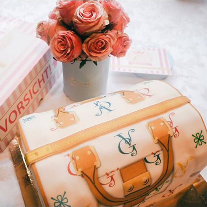 Handbag Cake VG, white with colourful details