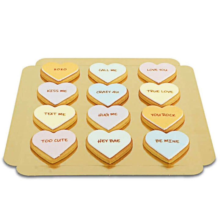 Heart-shaped biscuits with a love message (12 pieces)