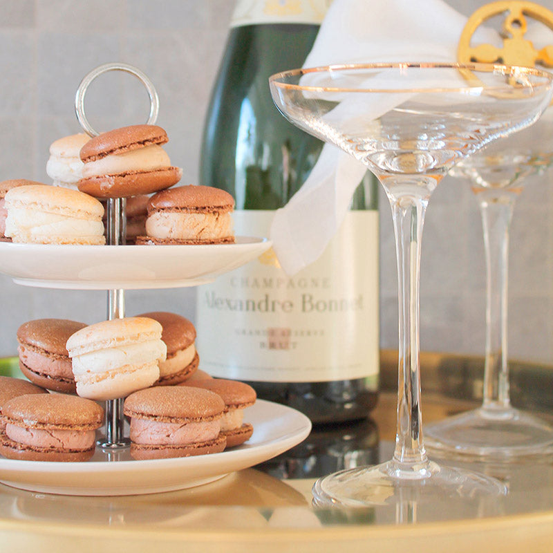 Golden Christmas Macarons (16 pieces)