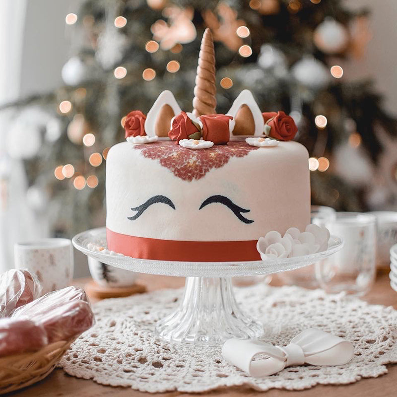 Red Unicorn Deluxe Cake – double height