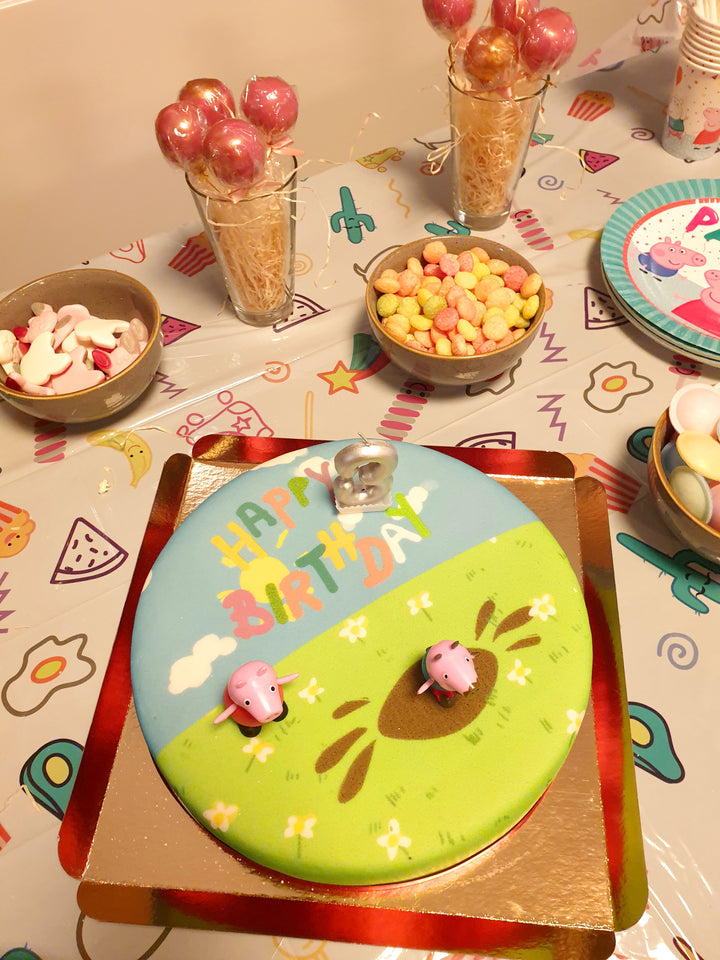 Peppa Pig birthday cake
