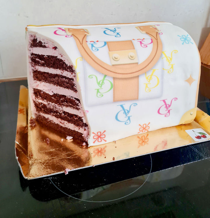 Handbag Cake VG, white with colourful details