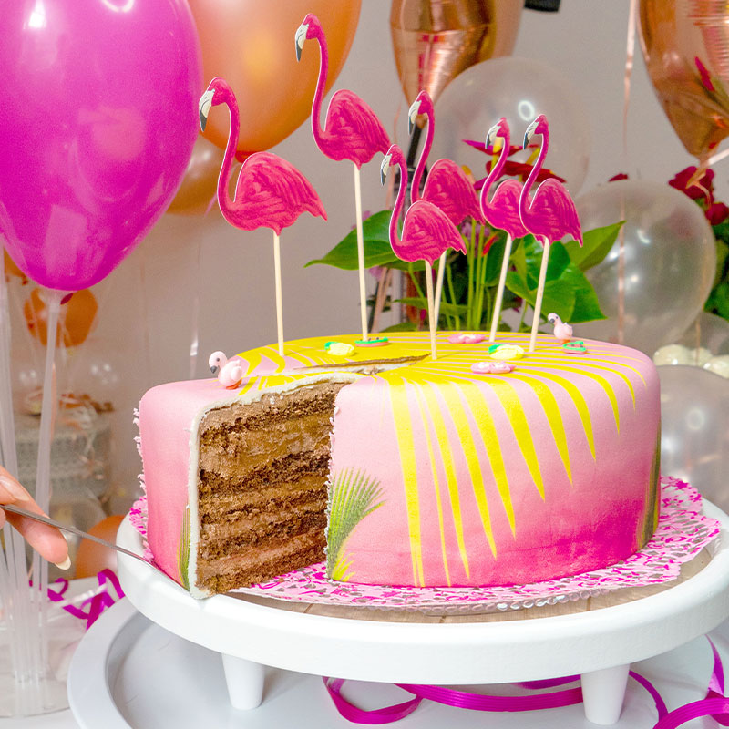 Deluxe Flamingo Cake