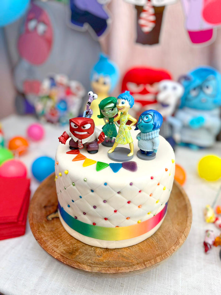 Pride Deluxe Cake – double height