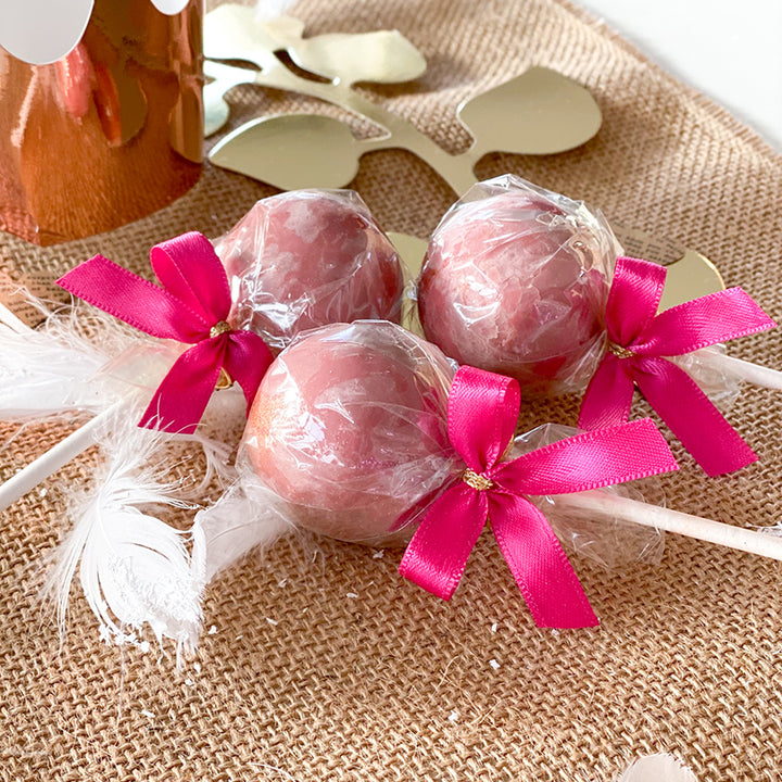 Cake pops with ruby chocolate (12 pieces)