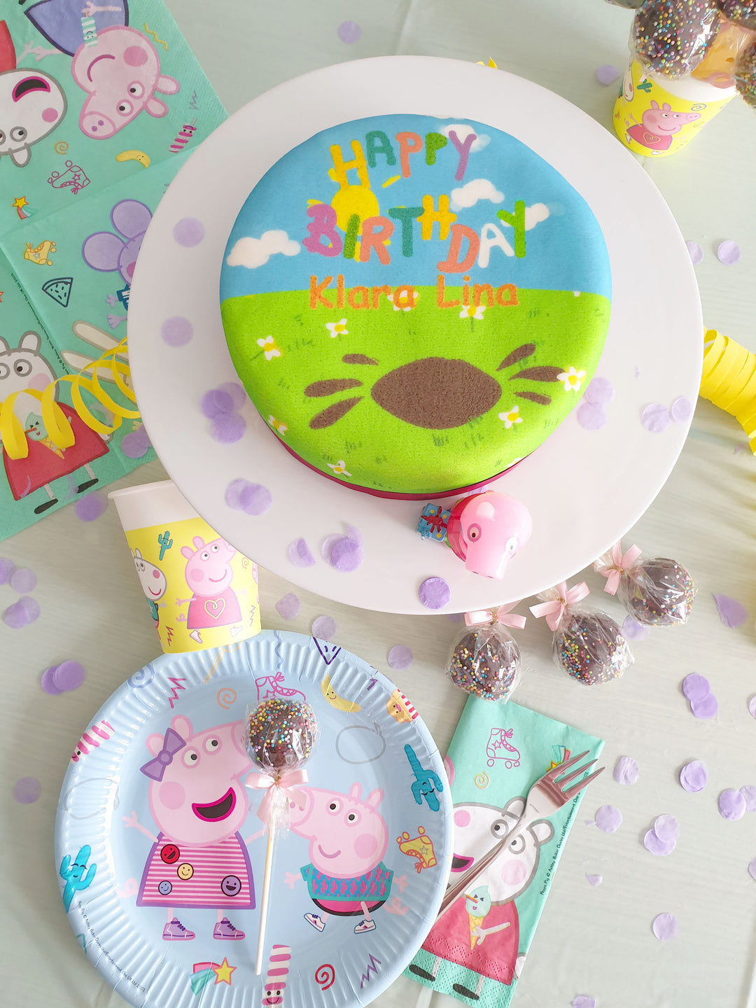 Peppa Pig birthday cake