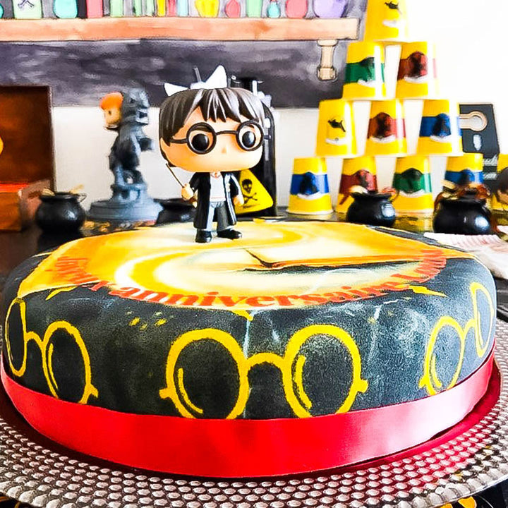 Harry Potter® on a magic cake