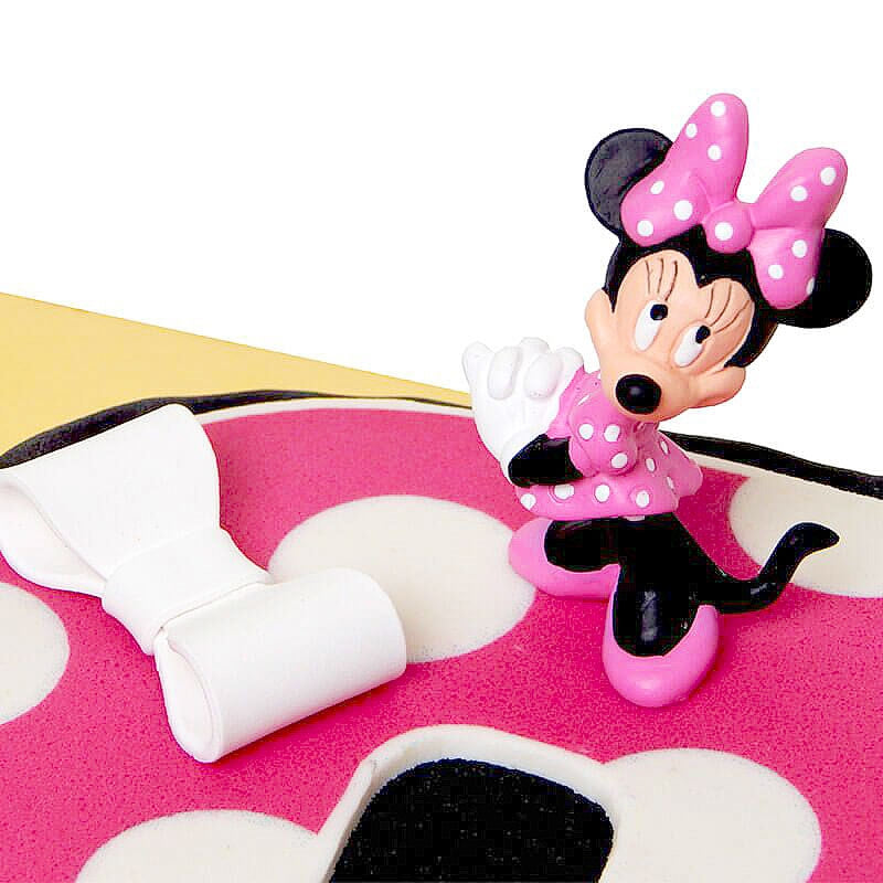 Number cake with Minnie Mouse® figure