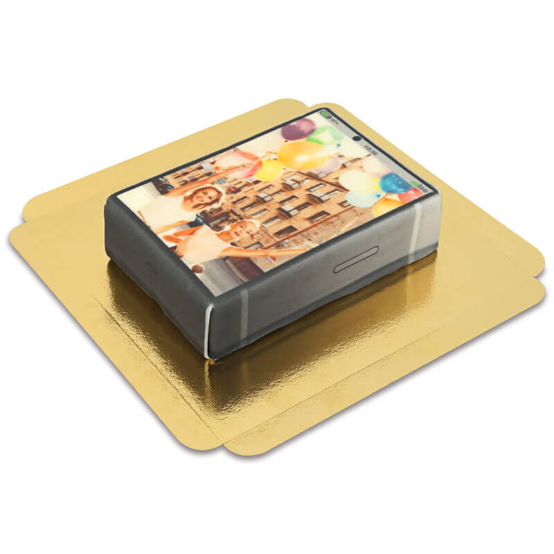Smartphone-themed photo cake
