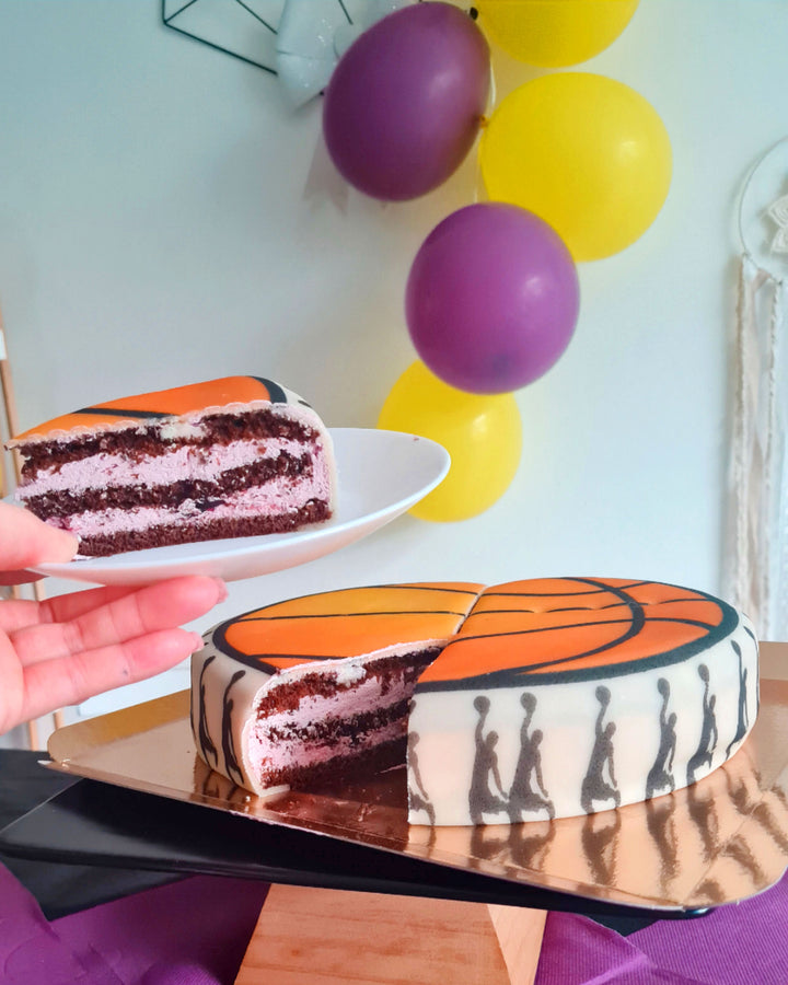 Basketball cake
