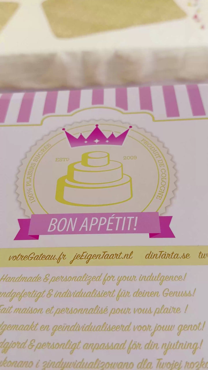 9 photo cupcakes