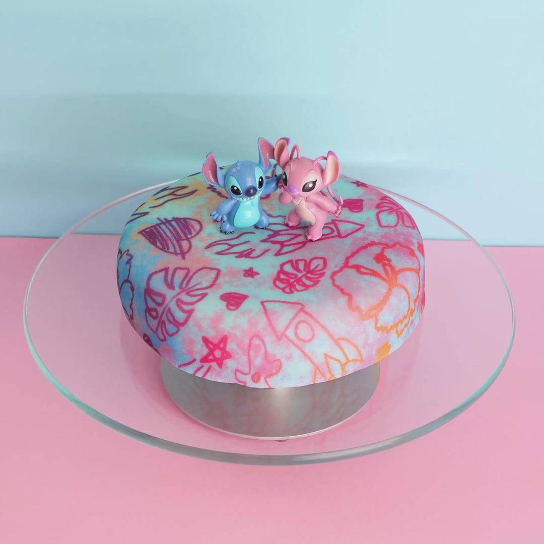 Angel & Stitch® on cake