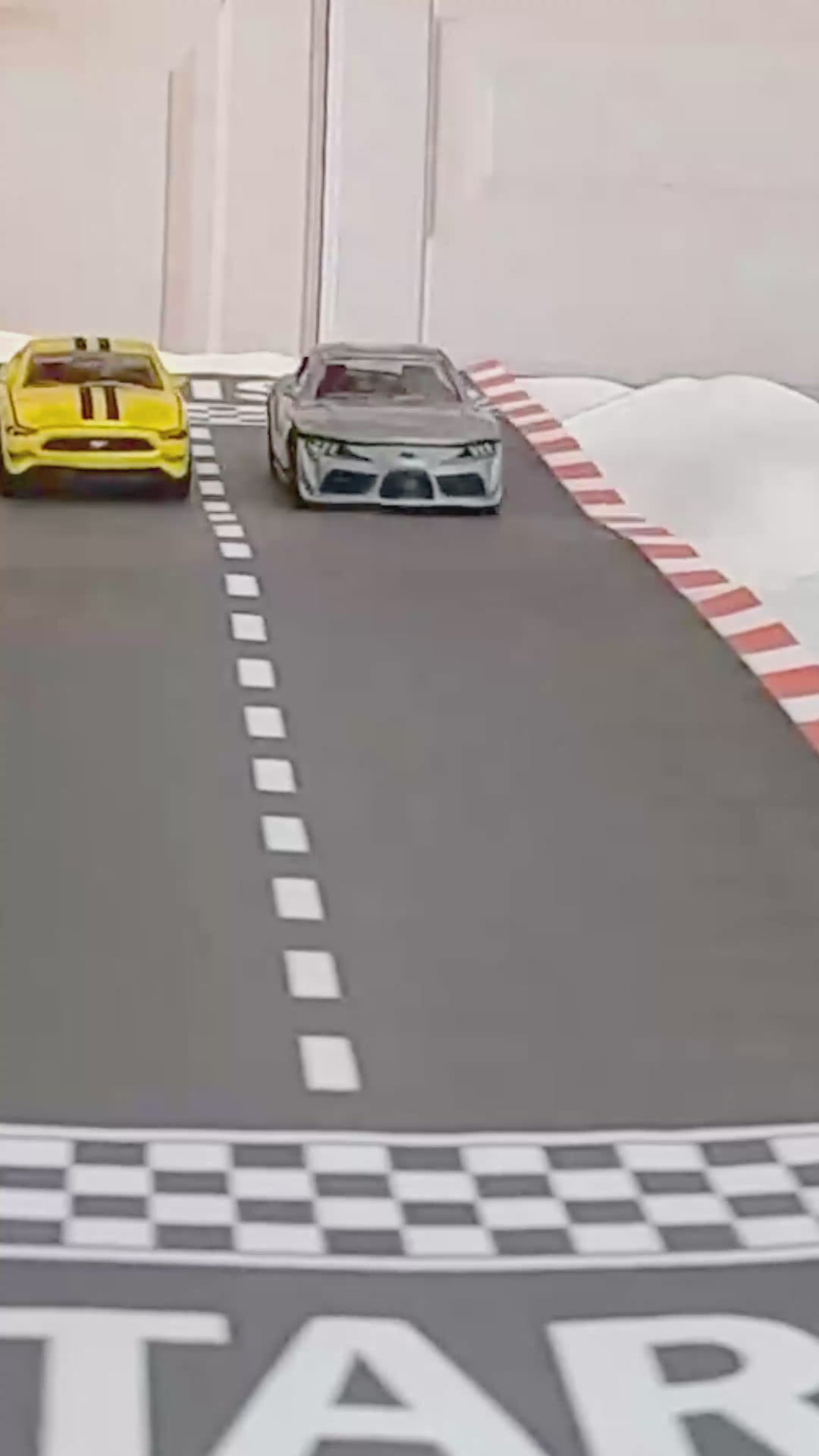 Toy car on cake – LAMBORGHINI