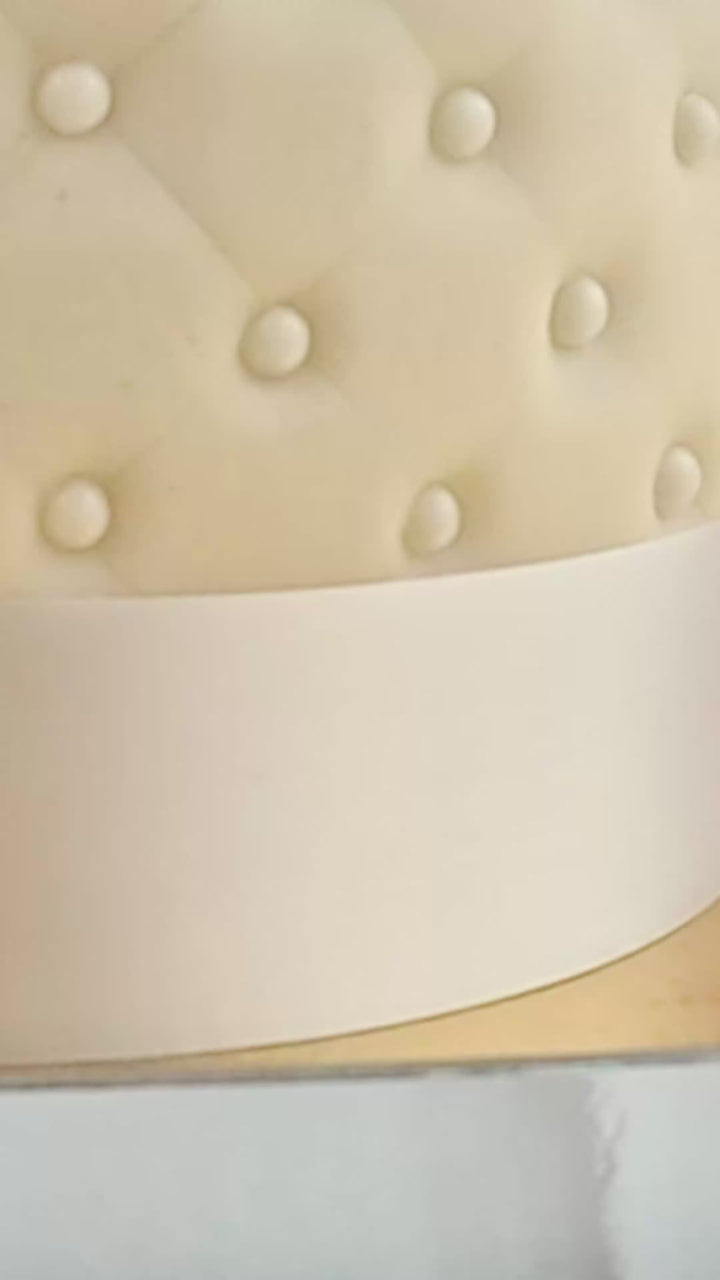 Happy Birthday Deluxe Cake – various colours