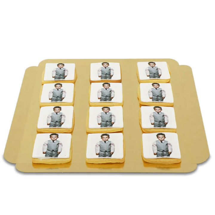 Photo biscuit, square (12 pieces)