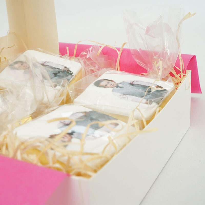 Photo biscuit, square (12 pieces)