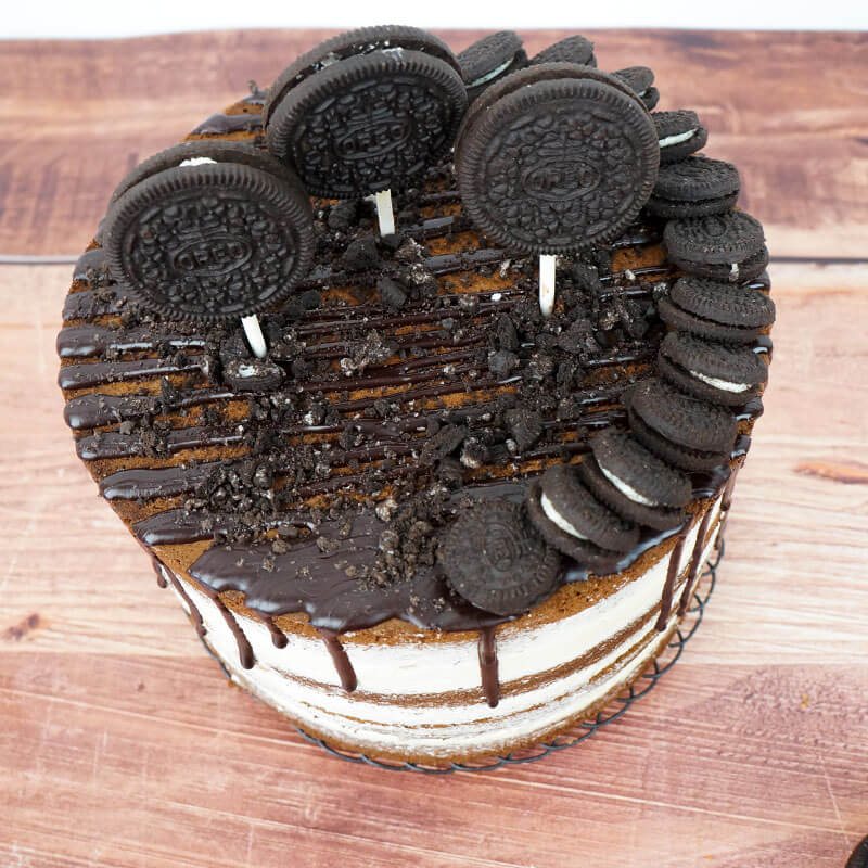 Cake with OREO® Crunchies