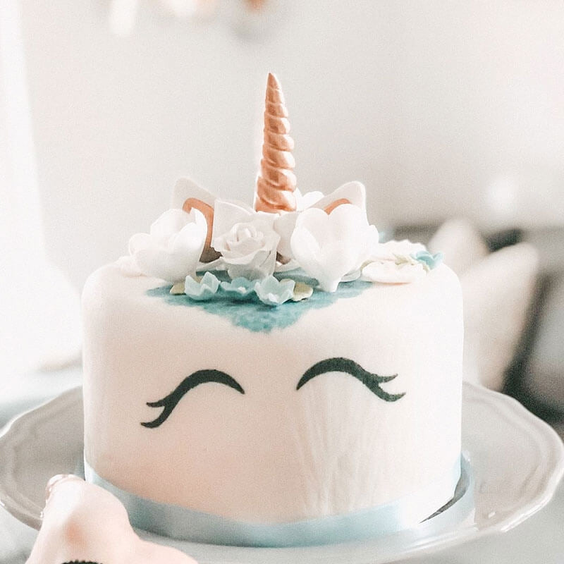 Blue Unicorn Deluxe Cake – double height