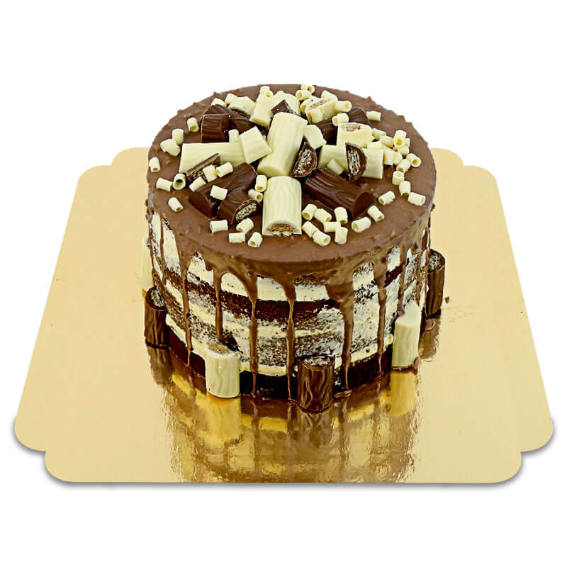 Cake with Duplo® bars