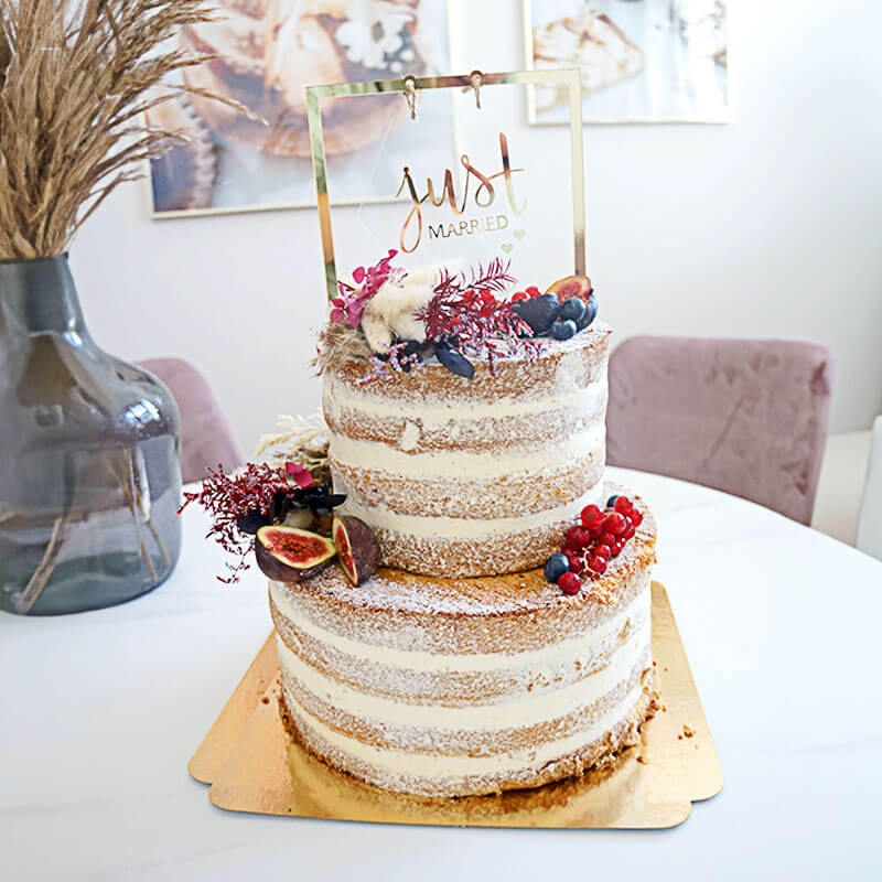 Boho Wedding Vanilla-Raspberry 2-tier including decorations and cake topper – serves 30 people!
