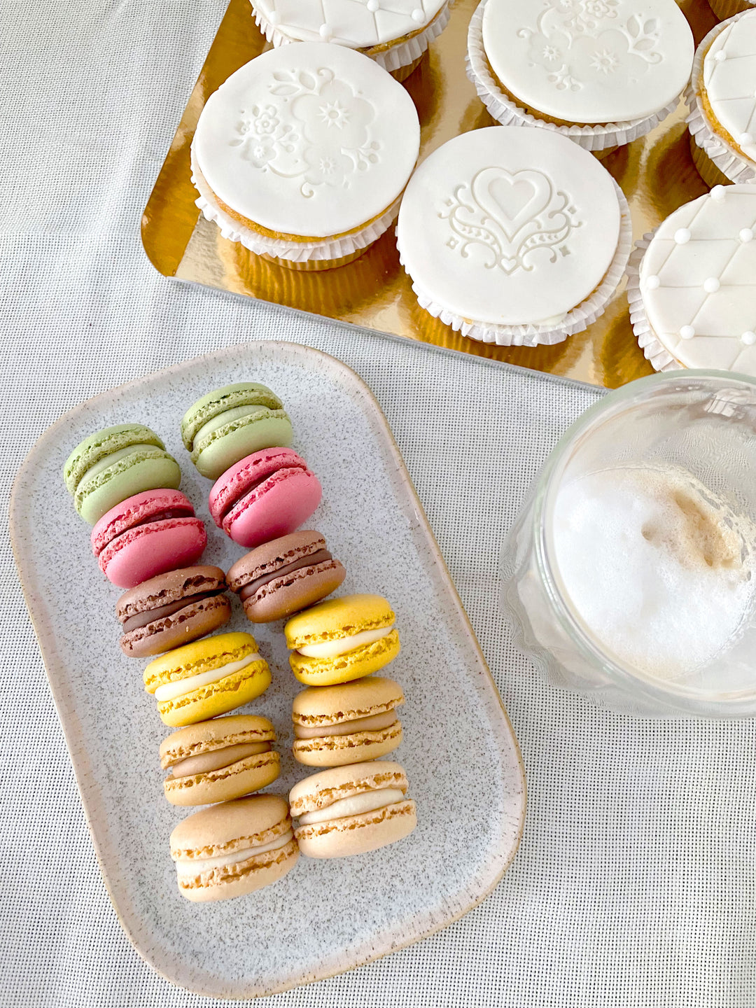 Macarons de Cologne (16 pieces)